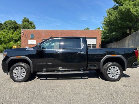 Used 2020 GMC Sierra 2500 Denali w/ Denali Ultimate Package AWD/4WD image 3