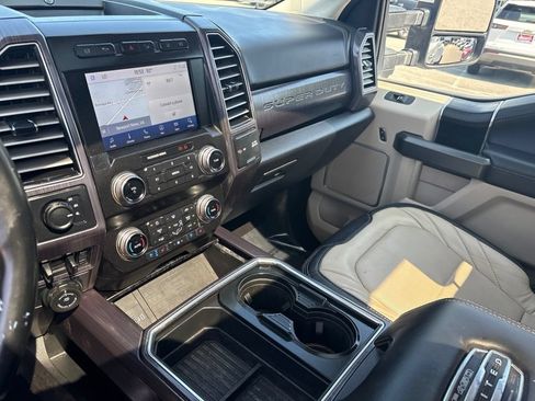 Used 2021 Ford F450 Limited w/ FX4 Off-Road Package AWD/4WD image 19