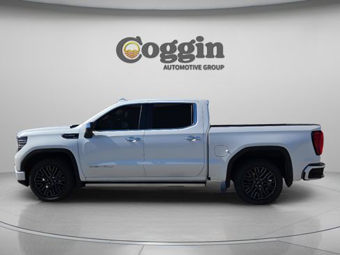 Used 2022 GMC Sierra 1500 Denali Ultimate image 3