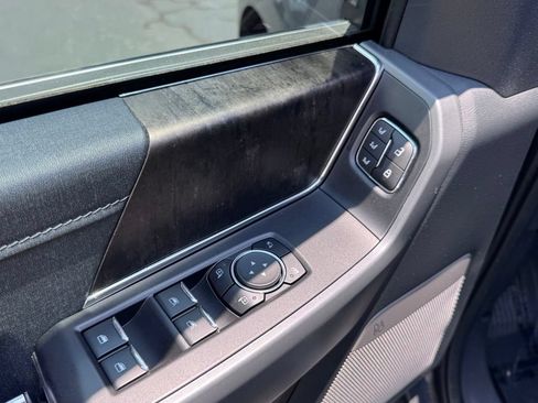 Used 2022 Ford F150 Lariat AWD/4WD image 23