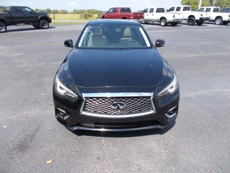 Used 2018 INFINITI Q50 Luxe w/ Essential Package (3.0T Luxe) RWD image 9