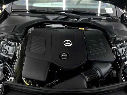 Used 2025 Mercedes-Benz C 300 Sedan image 16