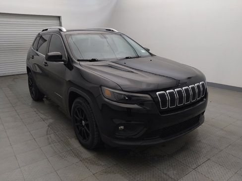 Used 2019 Jeep Cherokee Latitude w/ Popular Appearance Group image 13