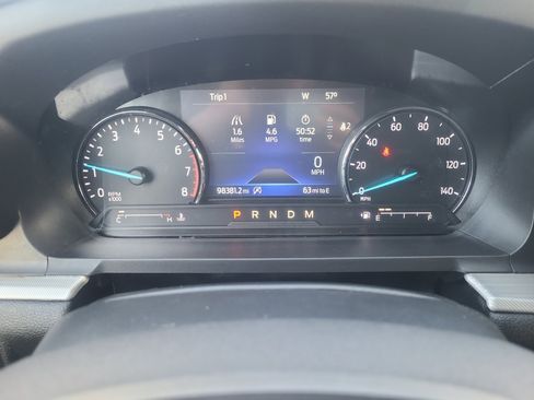 Used 2020 Ford Explorer XLT AWD/4WD image 11