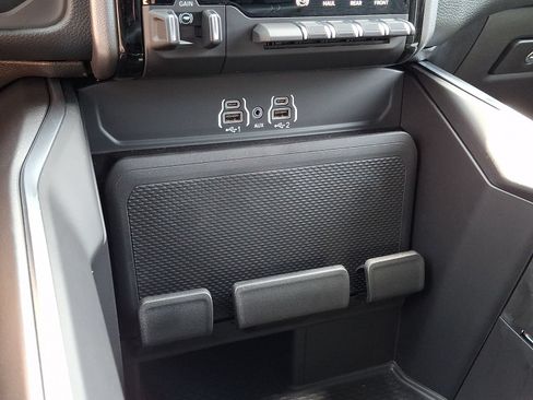 New 2026 RAM 3500 Big Horn AWD/4WD image 11