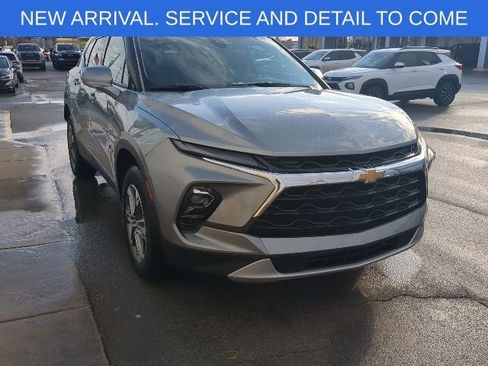 Used 2024 Chevrolet Blazer LT w/ Convenience Package image 10