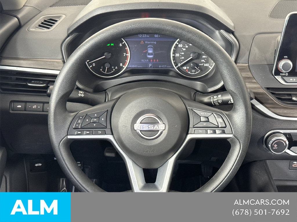 Used 2025 Nissan Altima 2.5 SV FWD image 26