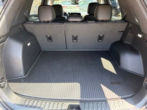 New 2026 Chevrolet Equinox LT w/ Convenience Package II AWD/4WD image 13