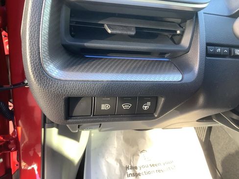 New 2024 Toyota Prius XLE image 12