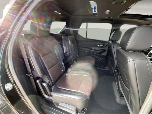 Used 2022 Chevrolet Traverse High Country image 27