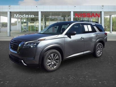 Certified 2025 Nissan Pathfinder SV