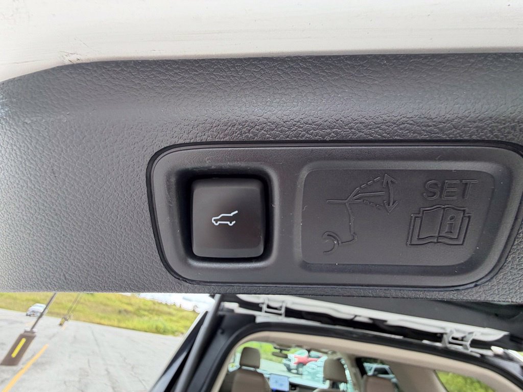 Certified 2024 Ford Expedition Limited AWD/4WD image 48