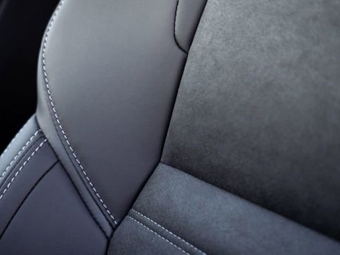 New 2026 Mitsubishi Outlander LE AWD/4WD image 27