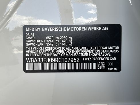 Certified 2024 BMW 760i xDrive w/ Premium Package 2 AWD/4WD image 34