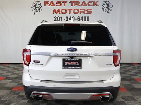 Used 2016 Ford Explorer Platinum image 5