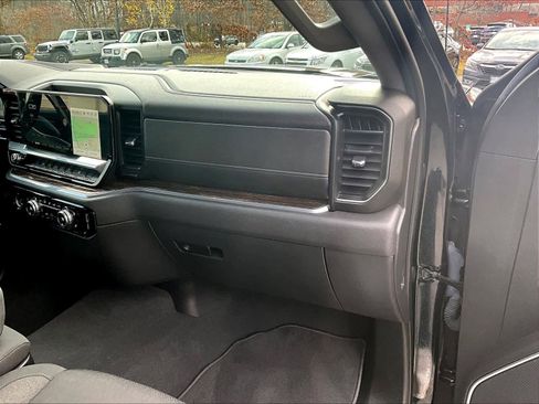 Used 2022 GMC Sierra 1500 Elevation image 13