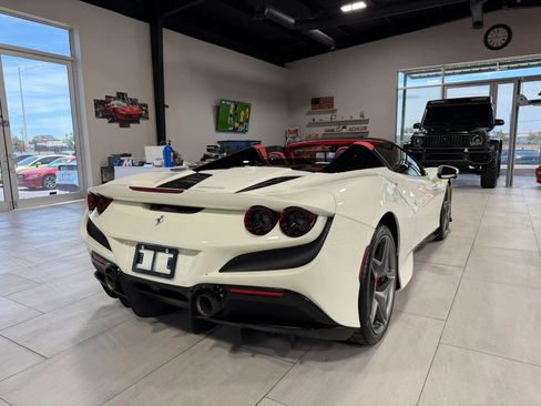 Used 2021 Ferrari F8 Tributo RWD image 19
