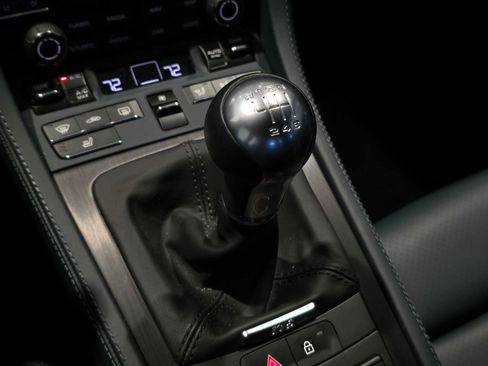 Used 2024 Porsche 718 Cayman GT4 image 21