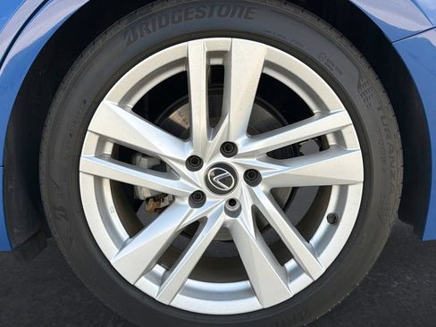 Used 2023 Lexus IS 300 w/ Comfort Package RWD image 31