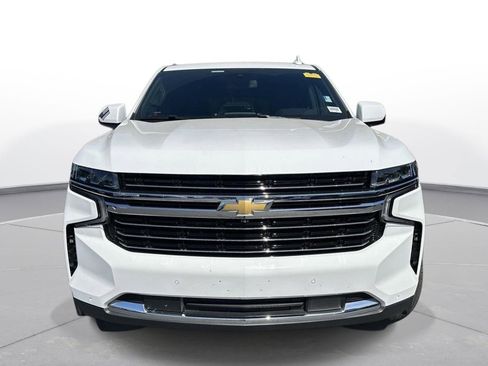 Used 2024 Chevrolet Tahoe LT w/ Luxury Package AWD/4WD image 3