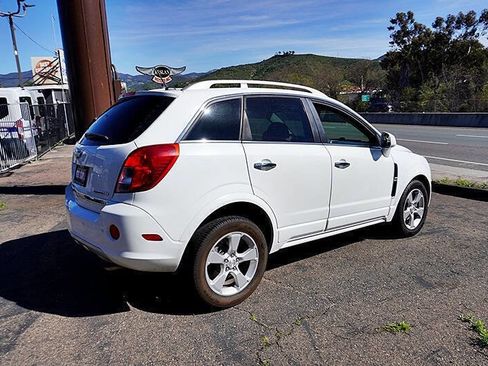 Used 2013 Chevrolet Captiva Sport LTZ image 9