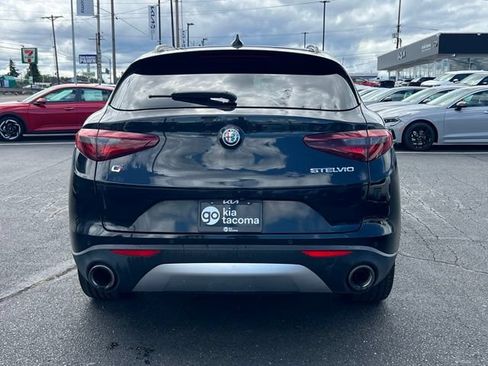 Used 2019 Alfa Romeo Stelvio Ti Sport w/ Quick Order Package 22S Sport AWD/4WD image 6
