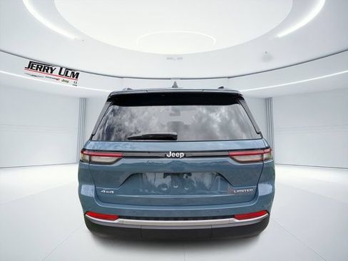 New 2026 Jeep Grand Cherokee Limited AWD/4WD image 4