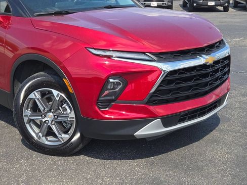 Used 2023 Chevrolet Blazer LT w/ Driver Confidence Package AWD/4WD image 2