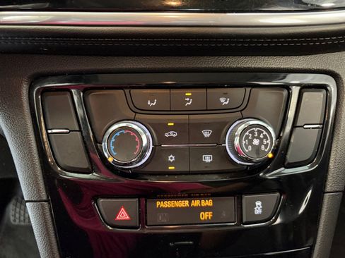Used 2018 Buick Encore Preferred AWD/4WD image 18