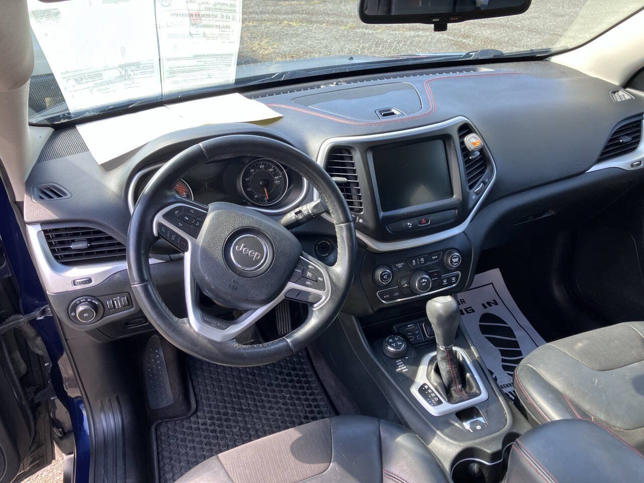 Used 2016 Jeep Cherokee Trailhawk w/ Trailer Tow Group AWD/4WD image 10