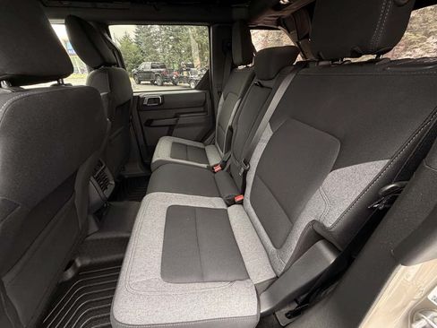 Used 2025 Ford Bronco Big Bend AWD/4WD image 12