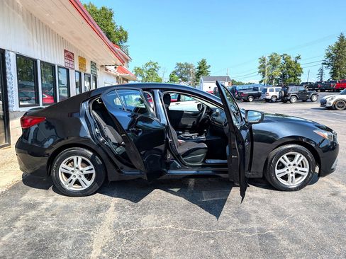 Used 2015 MAZDA MAZDA3 i Sport image 14