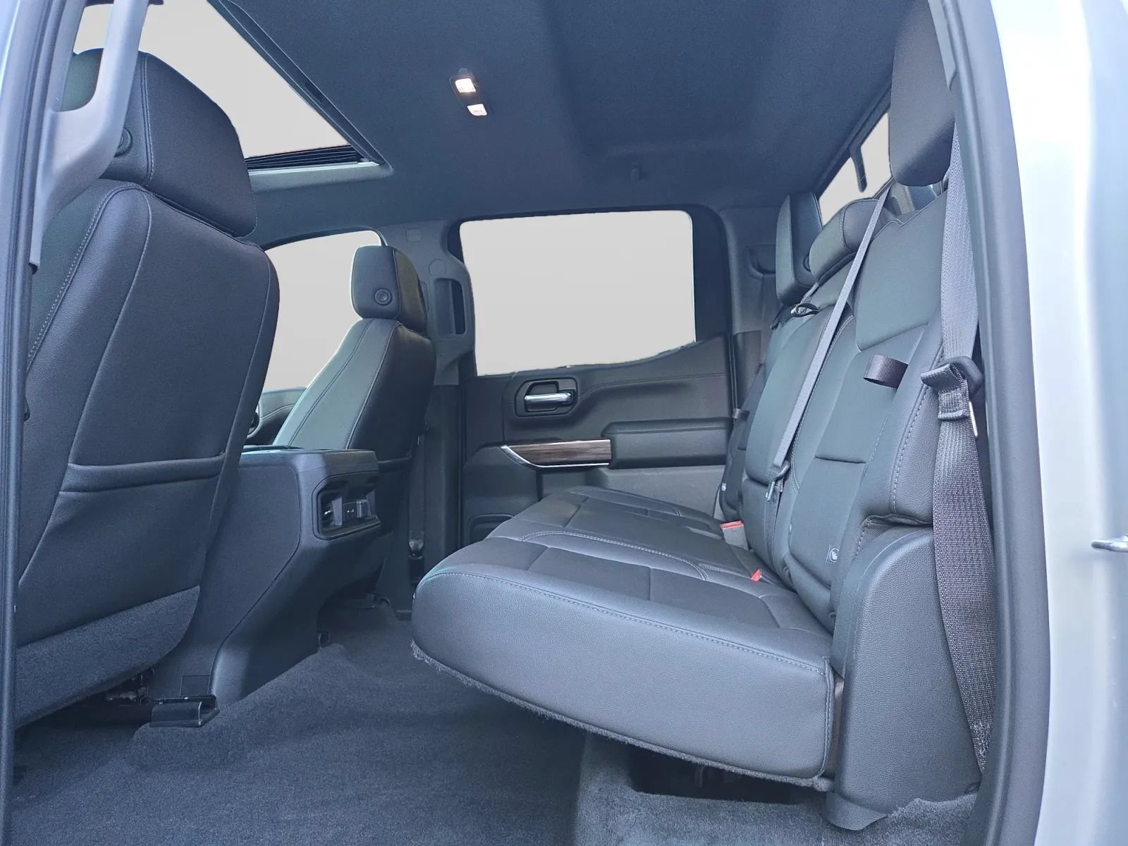Used 2020 Chevrolet Silverado 1500 LT Trail Boss AWD/4WD image 25