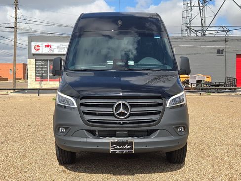 New 2026 Mercedes-Benz Sprinter 2500 image 10