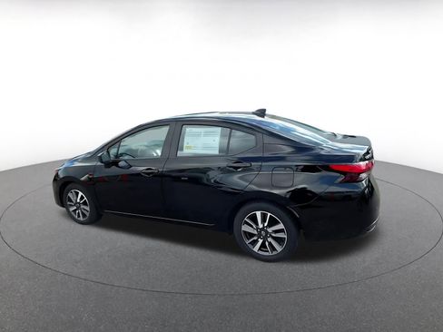 Used 2025 Nissan Versa SV image 10