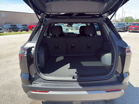 New 2026 Chevrolet Equinox LT FWD image 13