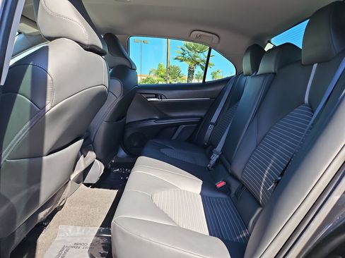 Used 2023 Toyota Camry SE image 30