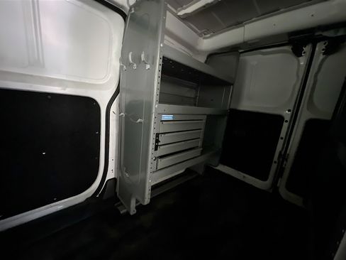 Used 2020 Nissan NV200 S FWD image 27