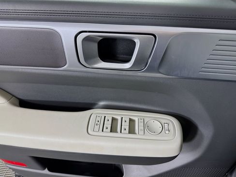 Used 2025 Hyundai Santa Fe SE image 22