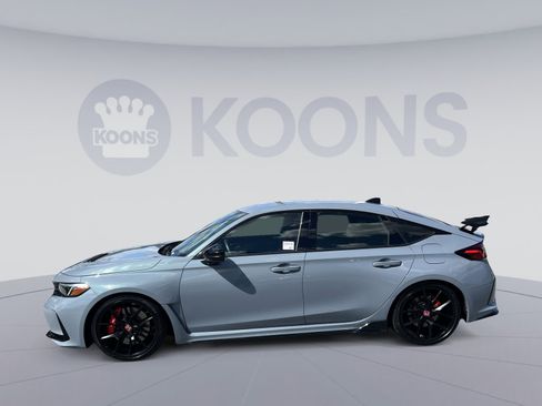 Used 2025 Honda Civic Type R image 2