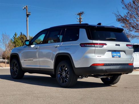 New 2025 Jeep Grand Cherokee L Limited image 4