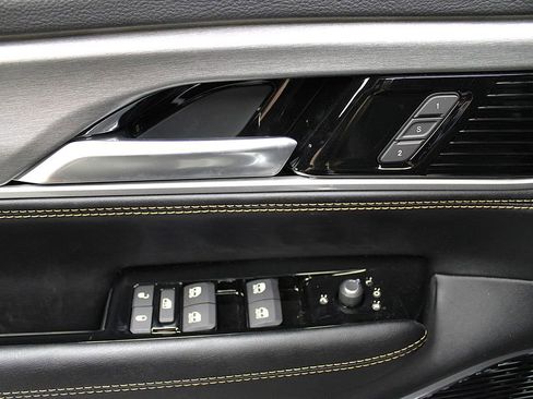 New 2026 Jeep Grand Wagoneer L 4WD image 29