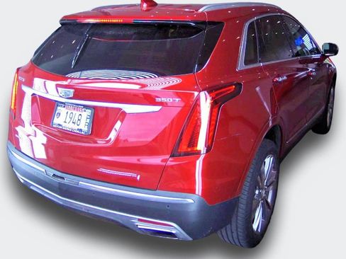 Used 2023 Cadillac XT5 Premium Luxury w/ LPO, Floor Liner Package AWD/4WD image 3