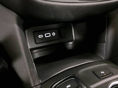 Used 2024 Chevrolet Equinox LT AWD/4WD image 24