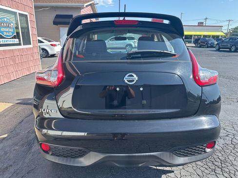 Used 2016 Nissan Juke S FWD image 4