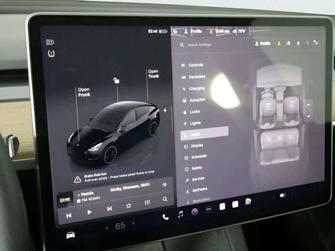 Used 2023 Tesla Model Y Performance AWD/4WD image 29
