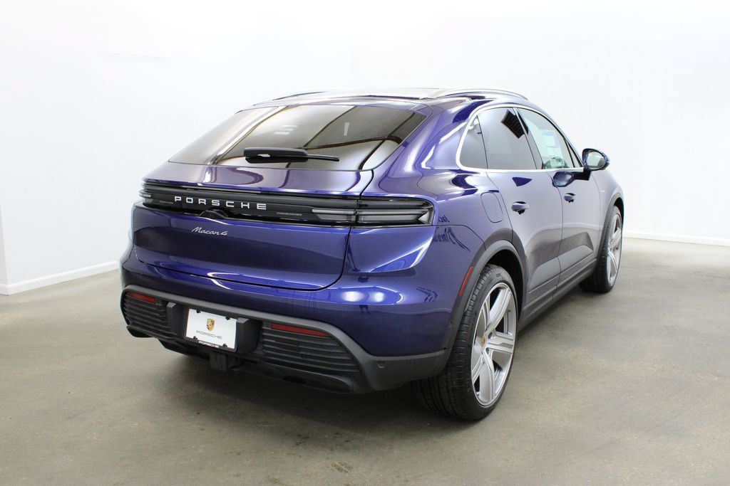 Used 2024 Porsche Macan 4 Electric AWD/4WD image 7