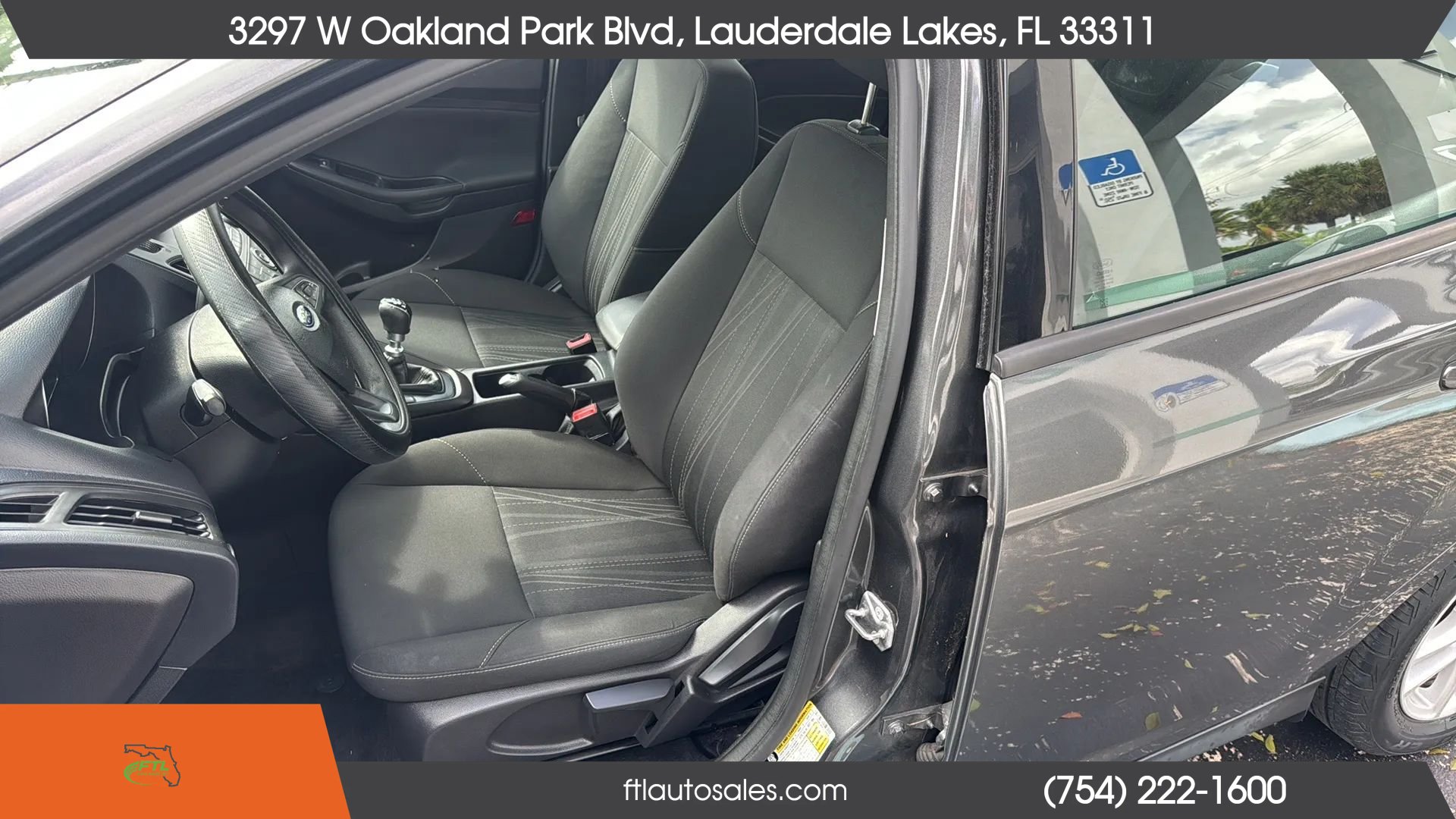 Used 2018 Ford Focus SE FWD image 19