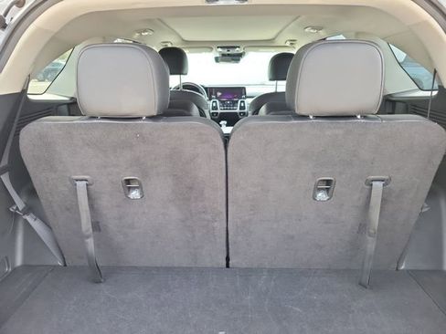 Used 2023 Kia Sorento EX w/ Panoramic Sunroof Package image 7