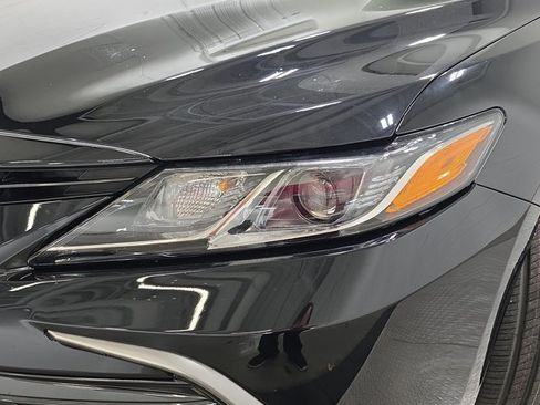Used 2021 Toyota Camry LE FWD image 28